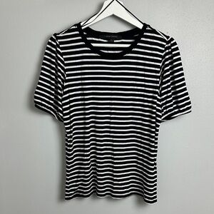 Cynthia Steffe Black & White Striped Short Sleeve Tee